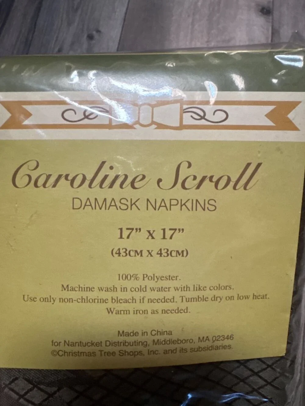 Caroline Scroll Damask Napkins 6 17